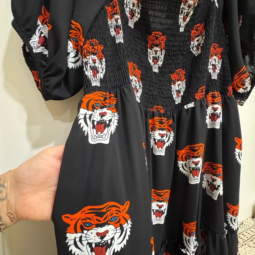 Dressed in LALA Black Midi Dress with Tiger Motif - Picture 4 of 5